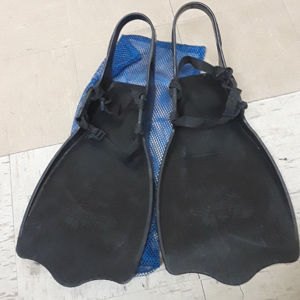 Swim find a pair